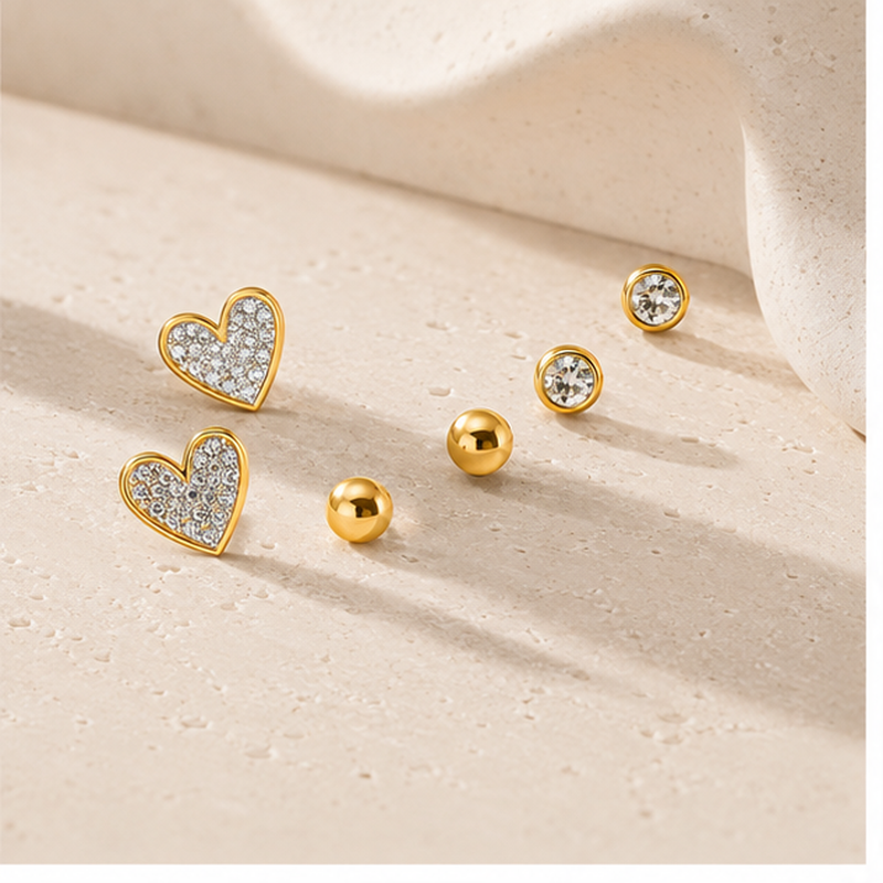 Cuoricino Heart Stud Set