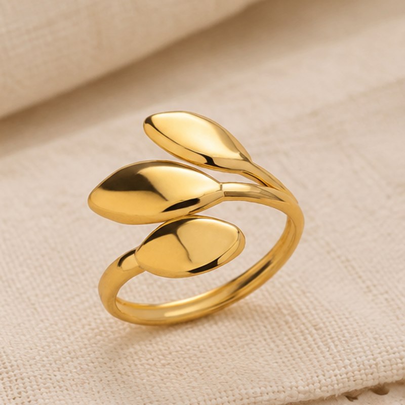 Foglia Leaf Wrap Ring