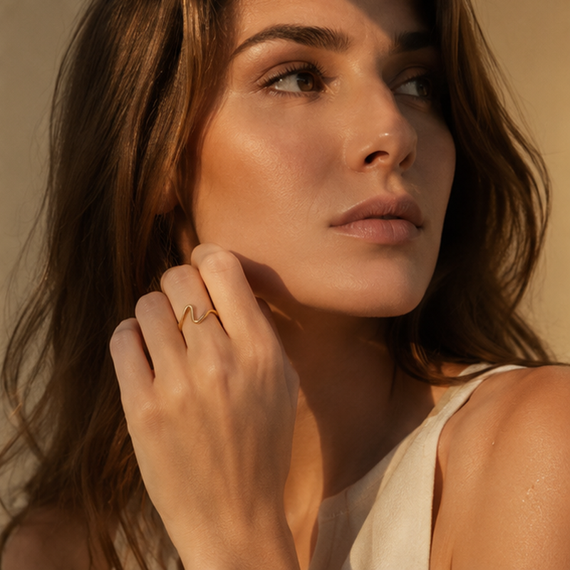 Lampo Chevron Open Ring — detail view