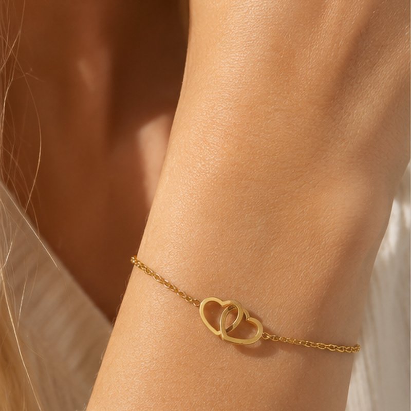 Amore Linked Hearts Bracelet