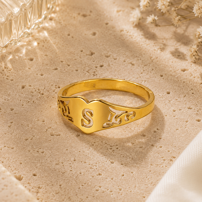 Sigillo Heart Signet Ring