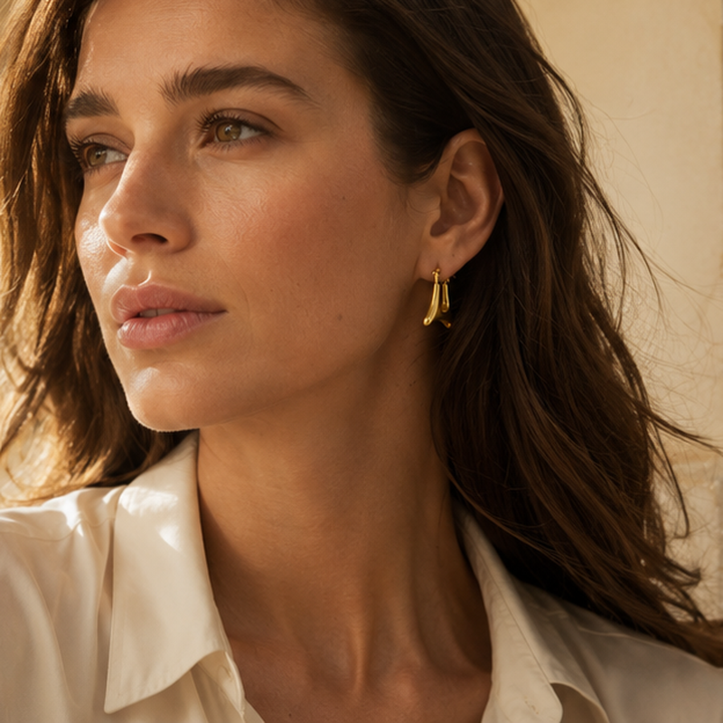 Calice Sculptural Hoops — Detailansicht
