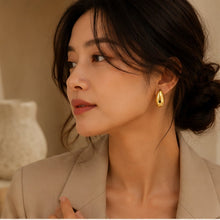 Lacrima Dome Earrings