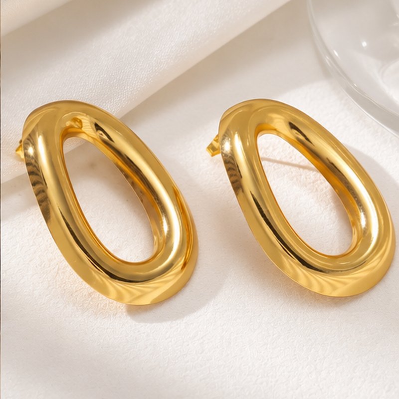 Ovale Open Stud Earrings