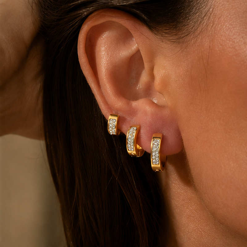 Scala Pavé Huggie Set — Detailansicht
